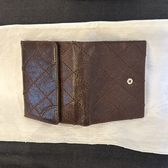 Chanel brown caviar leather compact wallet/coin, full set with original receipt - Picture 9 of 12